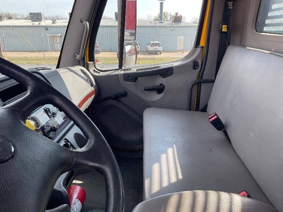 Flatbed Truck-Light and Medium Duty Trucks-Freightliner-2020-M2-Tulsa-OK-122,772\n\t\tmiles-$ 52,500 - Image 16