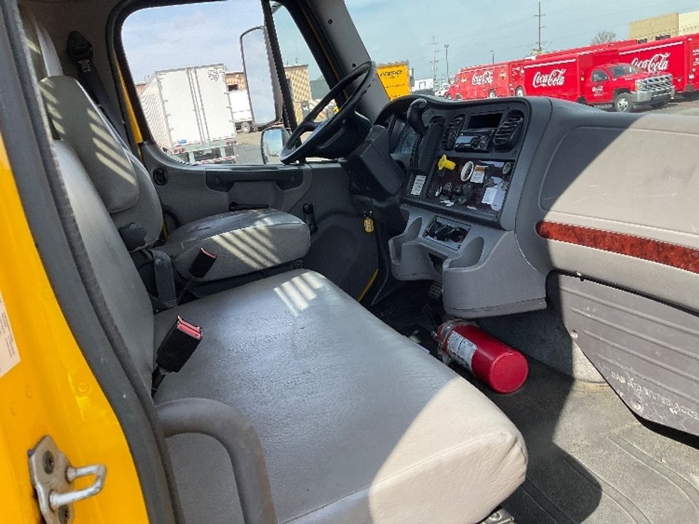 Flatbed Truck-Light and Medium Duty Trucks-Freightliner-2020-M2-Tulsa-OK-122,772\n\t\tmiles-$ 52,500 - Image 17