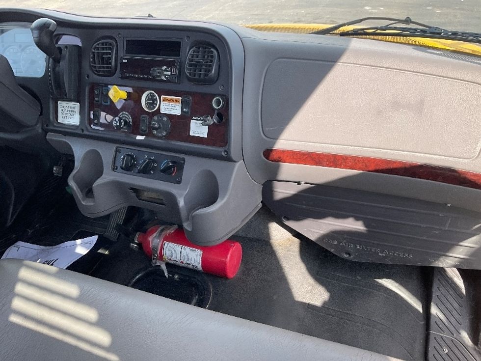 Flatbed Truck-Light and Medium Duty Trucks-Freightliner-2020-M2-Tulsa-OK-122,772\n\t\tmiles-$ 52,500 - Image 18