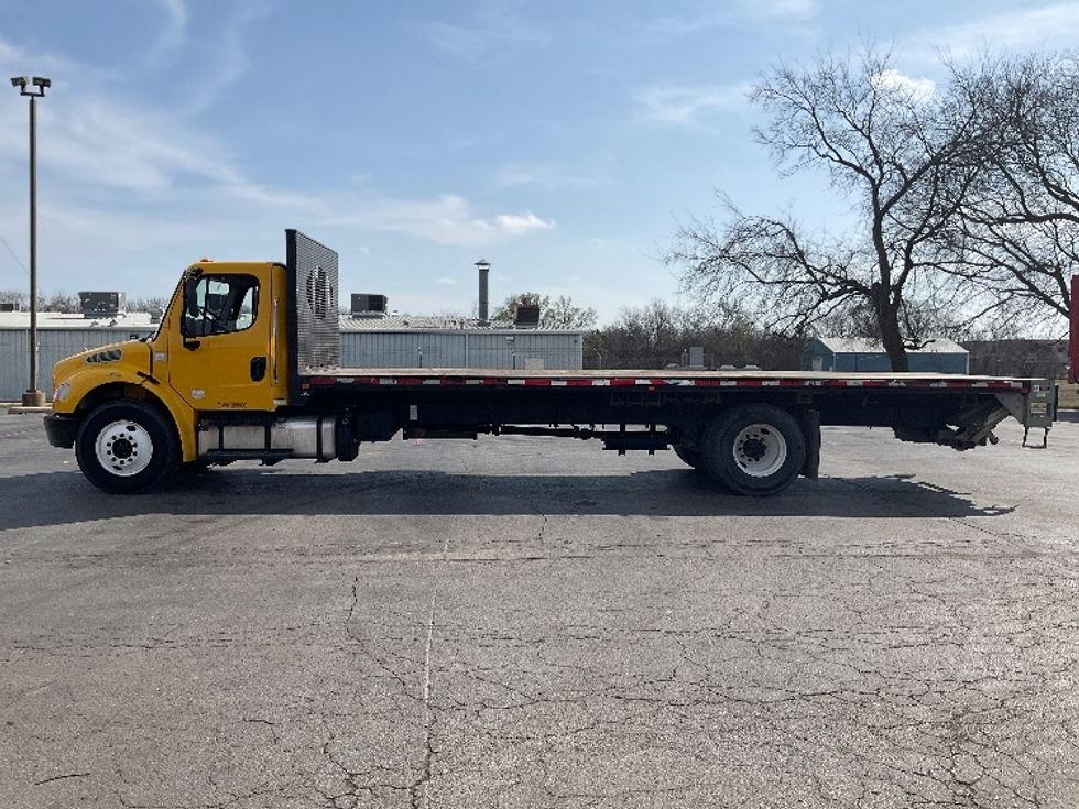 Flatbed Truck-Light and Medium Duty Trucks-Freightliner-2020-M2-Tulsa-OK-122,772\n\t\tmiles-$ 52,500 - Image 4