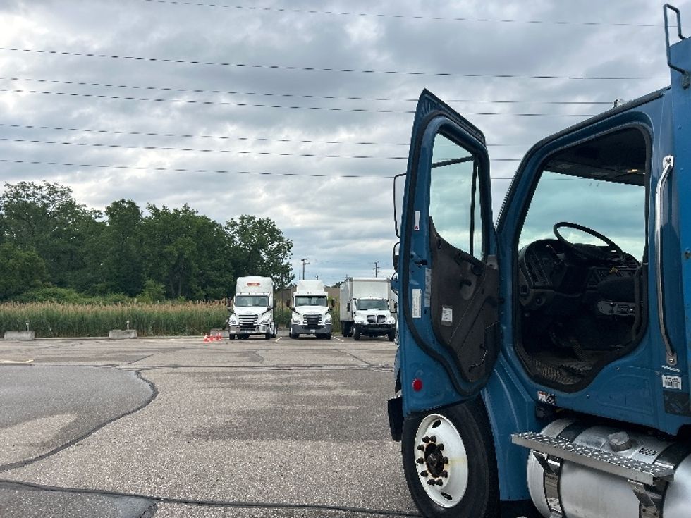 Flatbed Truck-Light and Medium Duty Trucks-Freightliner-2020-M2-Warren-MI-370,782\n\t\tmiles-$ 29,250 - Image 12