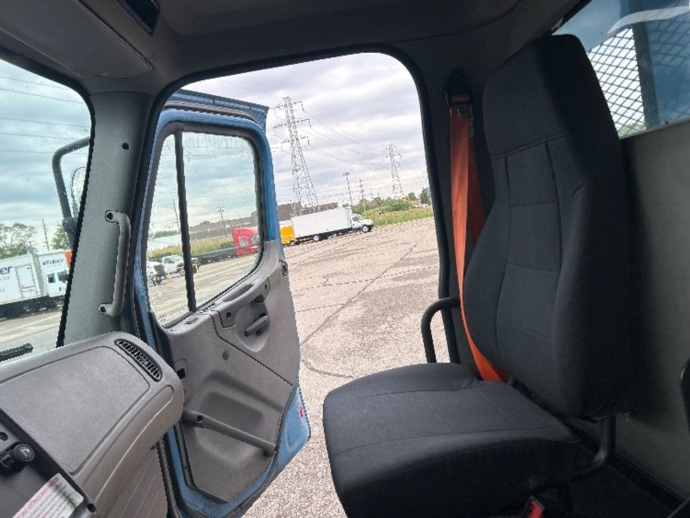 Flatbed Truck-Light and Medium Duty Trucks-Freightliner-2020-M2-Warren-MI-370,782\n\t\tmiles-$ 29,250 - Image 15