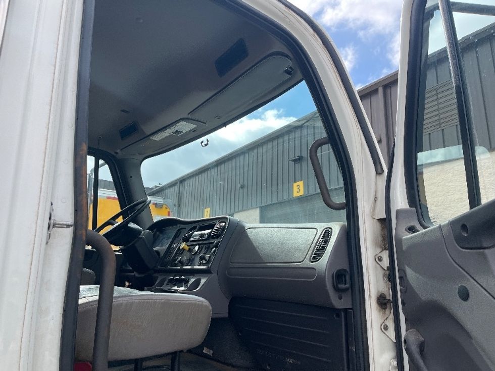 Flatbed Truck-Light and Medium Duty Trucks-Freightliner-2020-M2-Warren-MI-93,596\n\t\tmiles-$ 48,750 - Image 17