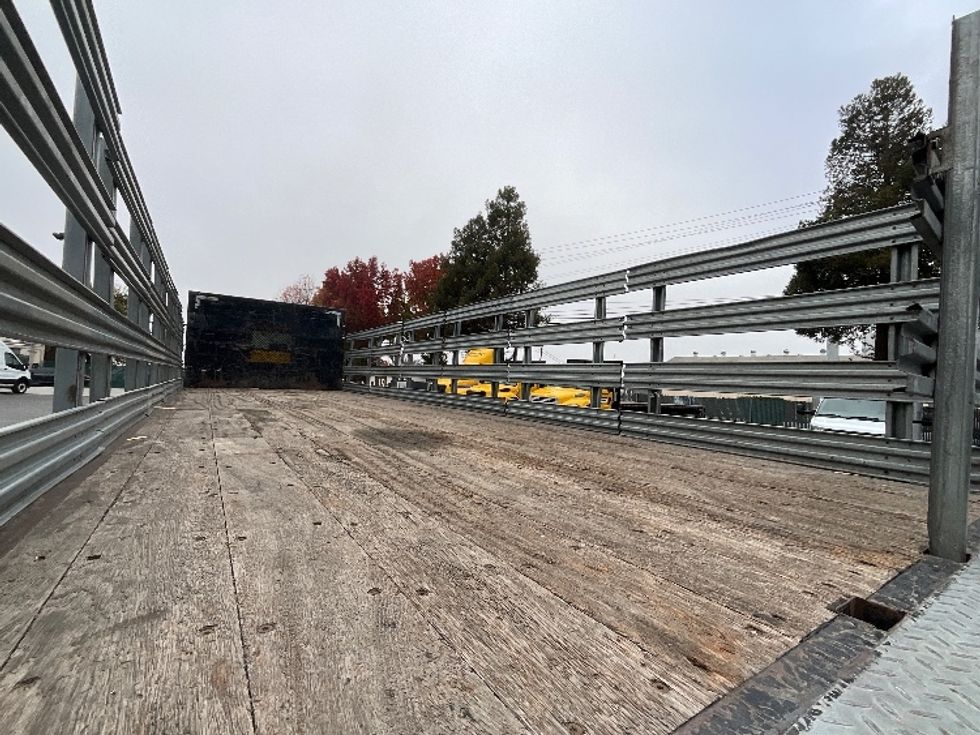 Flatbed Truck-Light and Medium Duty Trucks-Freightliner-2020-M2-West Sacramento-CA-101,197\n\t\tmiles-$ 55,750 - Image 11