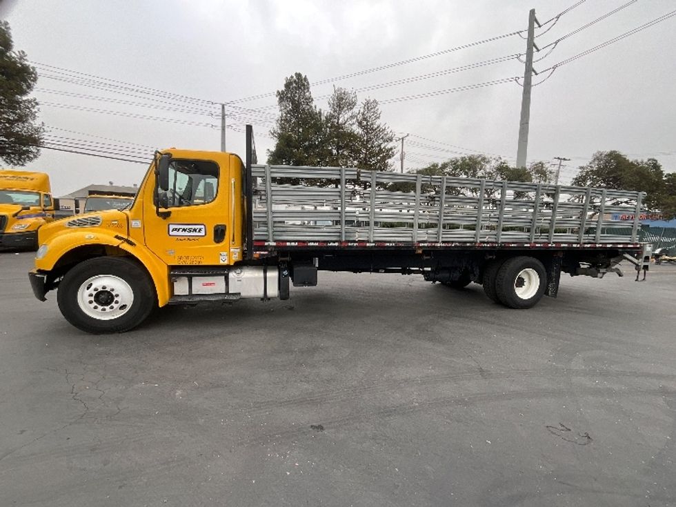 Flatbed Truck-Light and Medium Duty Trucks-Freightliner-2020-M2-West Sacramento-CA-101,197\n\t\tmiles-$ 55,750 - Image 4