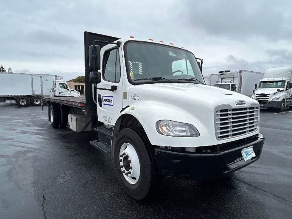 Flatbed Truck-Light and Medium Duty Trucks-Freightliner-2020-M2-West Sacramento-CA-102,775\n\t\tmiles-$ 60,000 - Image 1
