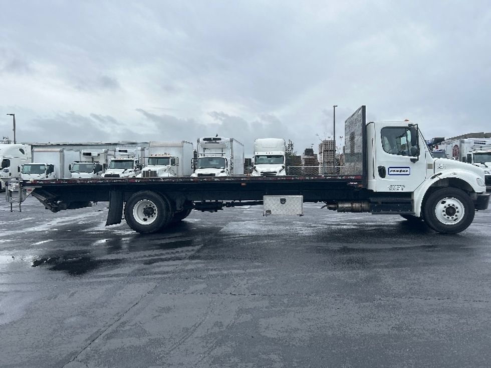 Flatbed Truck-Light and Medium Duty Trucks-Freightliner-2020-M2-West Sacramento-CA-102,775\n\t\tmiles-$ 60,000 - Image 12