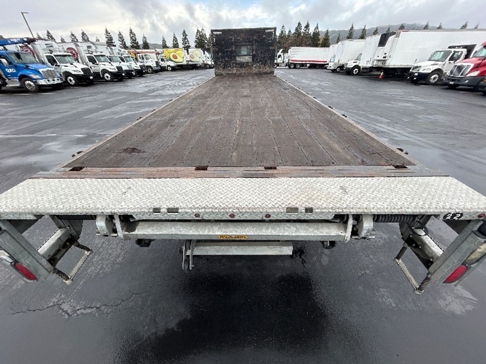 Flatbed Truck-Light and Medium Duty Trucks-Freightliner-2020-M2-West Sacramento-CA-102,775\n\t\tmiles-$ 60,000 - Image 9