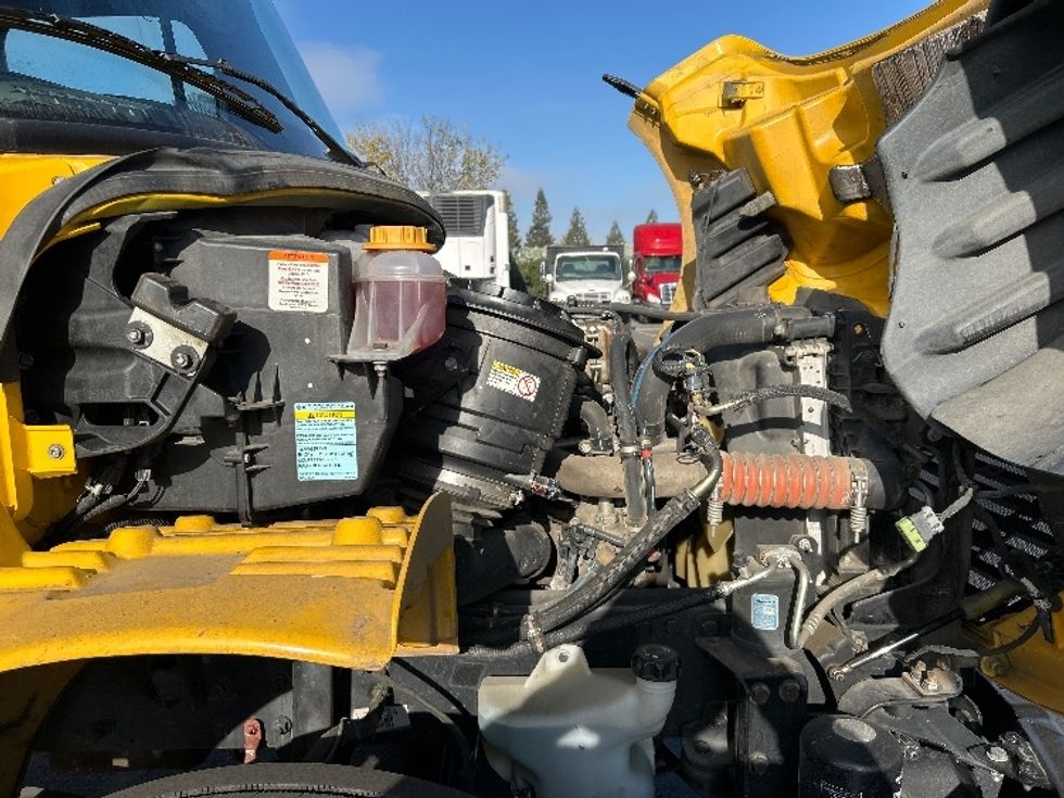 Flatbed Truck-Light and Medium Duty Trucks-Freightliner-2020-M2-West Sacramento-CA-103,567\n\t\tmiles-$ 55,500 - Image 23