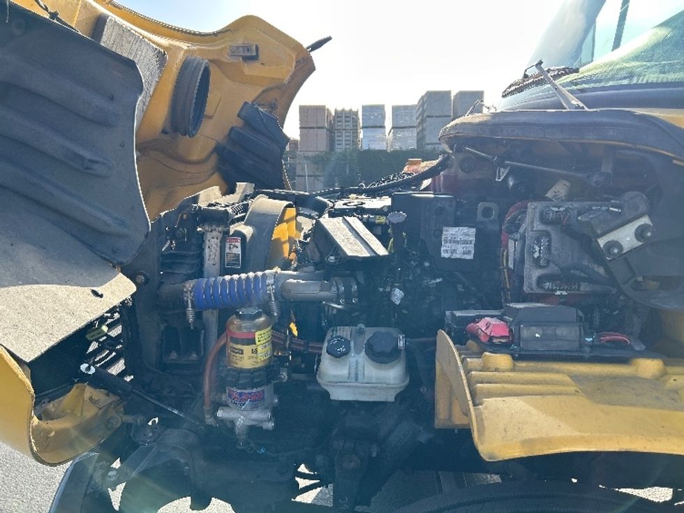 Flatbed Truck-Light and Medium Duty Trucks-Freightliner-2020-M2-West Sacramento-CA-103,567\n\t\tmiles-$ 55,500 - Image 24