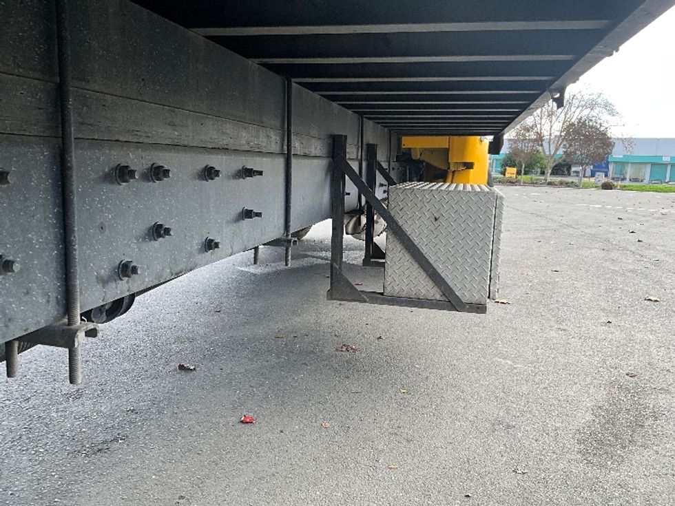 Flatbed Truck-Light and Medium Duty Trucks-Freightliner-2020-M2-West Sacramento-CA-118,428\n\t\tmiles-$ 59,250 - Image 12