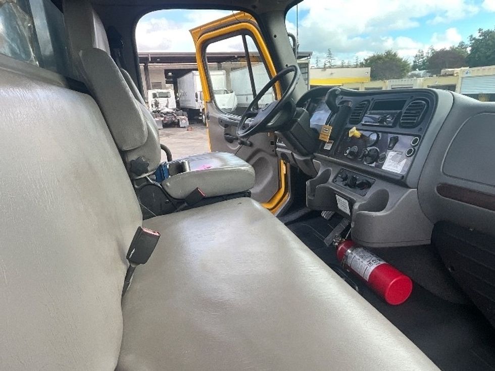 Flatbed Truck-Light and Medium Duty Trucks-Freightliner-2020-M2-West Sacramento-CA-118,428\n\t\tmiles-$ 59,250 - Image 20