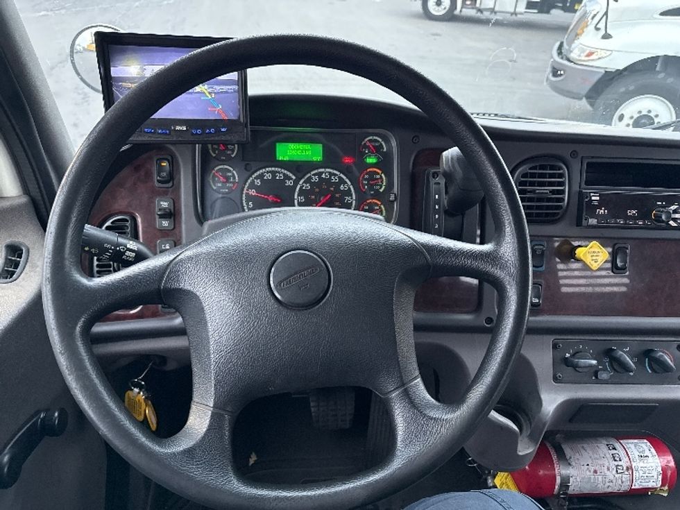 Flatbed Truck-Light and Medium Duty Trucks-Freightliner-2020-M2-West Sacramento-CA-126,152\n\t\tmiles-$ 57,500 - Image 13