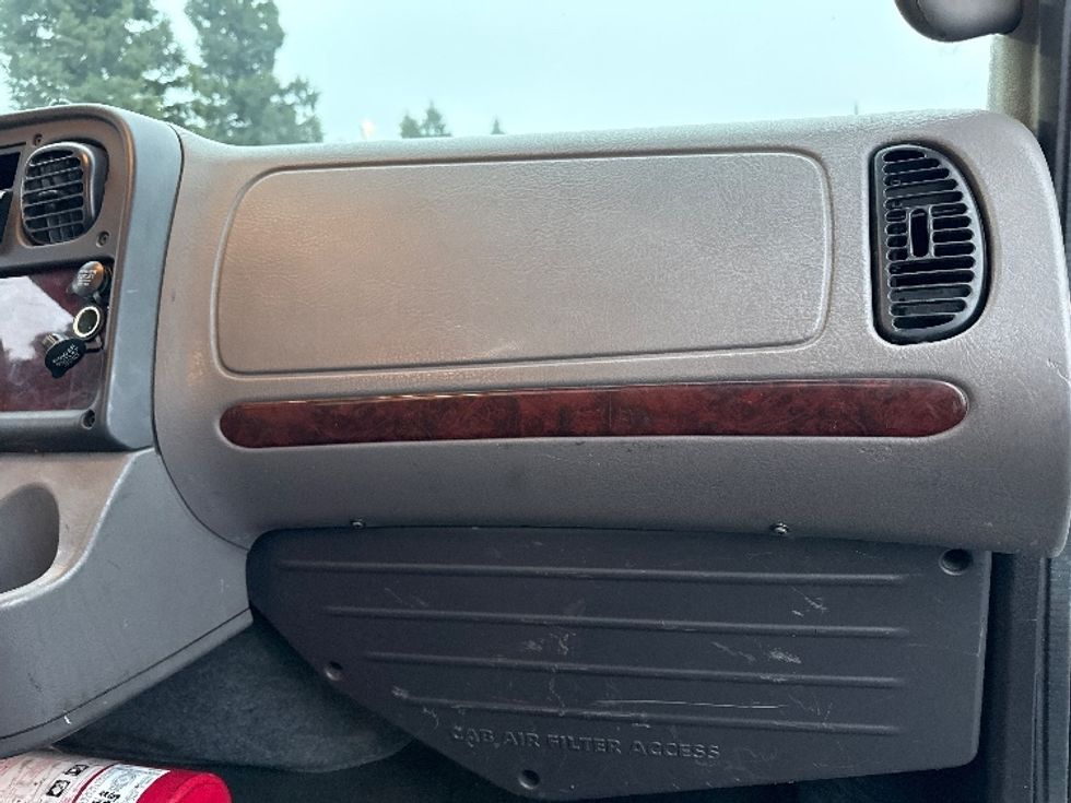 Flatbed Truck-Light and Medium Duty Trucks-Freightliner-2020-M2-West Sacramento-CA-126,152\n\t\tmiles-$ 57,500 - Image 16