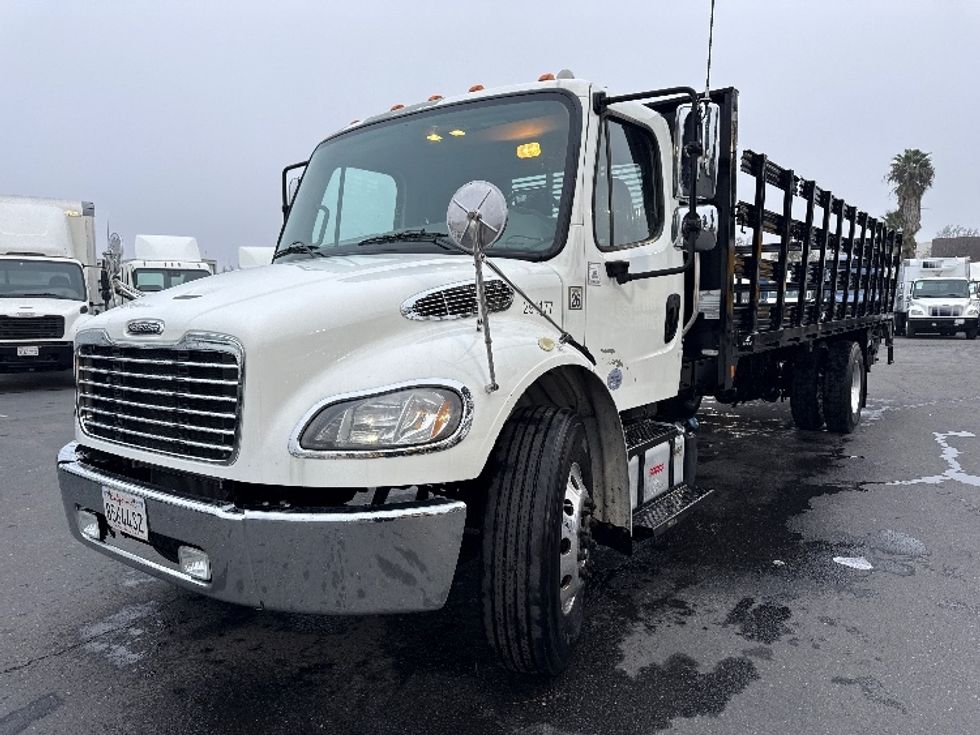 Flatbed Truck-Light and Medium Duty Trucks-Freightliner-2020-M2-West Sacramento-CA-126,152\n\t\tmiles-$ 57,500 - Image 3