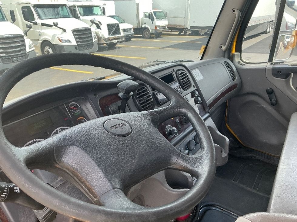 Flatbed Truck-Light and Medium Duty Trucks-Freightliner-2020-M2-West Sacramento-CA-129,084\n\t\tmiles-$ 54,250 - Image 17