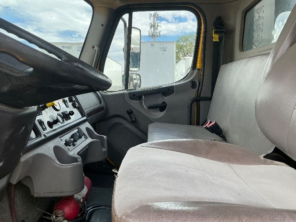 Flatbed Truck-Light and Medium Duty Trucks-Freightliner-2020-M2-West Sacramento-CA-129,084\n\t\tmiles-$ 54,250 - Image 19