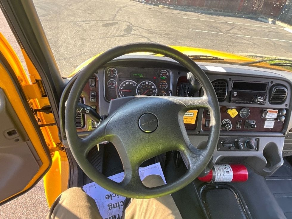 Flatbed Truck-Light and Medium Duty Trucks-Freightliner-2020-M2-West Sacramento-CA-135,875\n\t\tmiles-$ 51,750 - Image 17