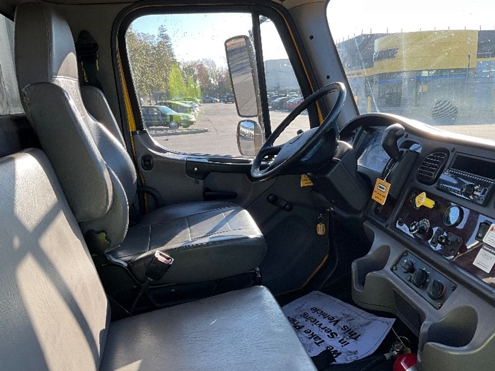 Flatbed Truck-Light and Medium Duty Trucks-Freightliner-2020-M2-West Sacramento-CA-135,875\n\t\tmiles-$ 51,750 - Image 21