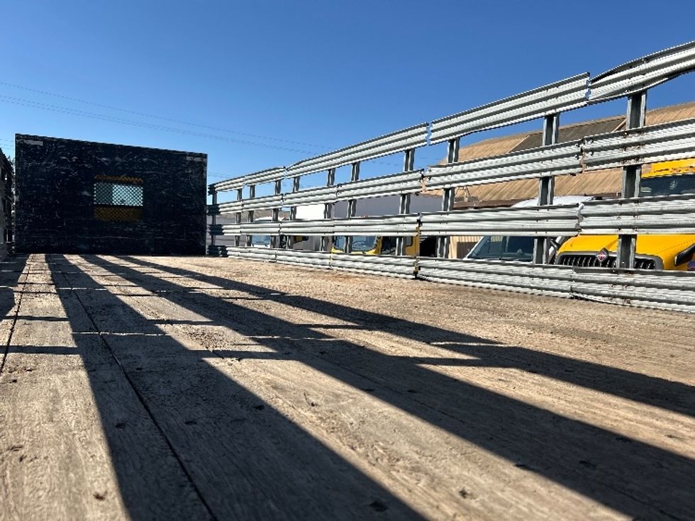 Flatbed Truck-Light and Medium Duty Trucks-Freightliner-2020-M2-West Sacramento-CA-142,393\n\t\tmiles-$ 52,500 - Image 12