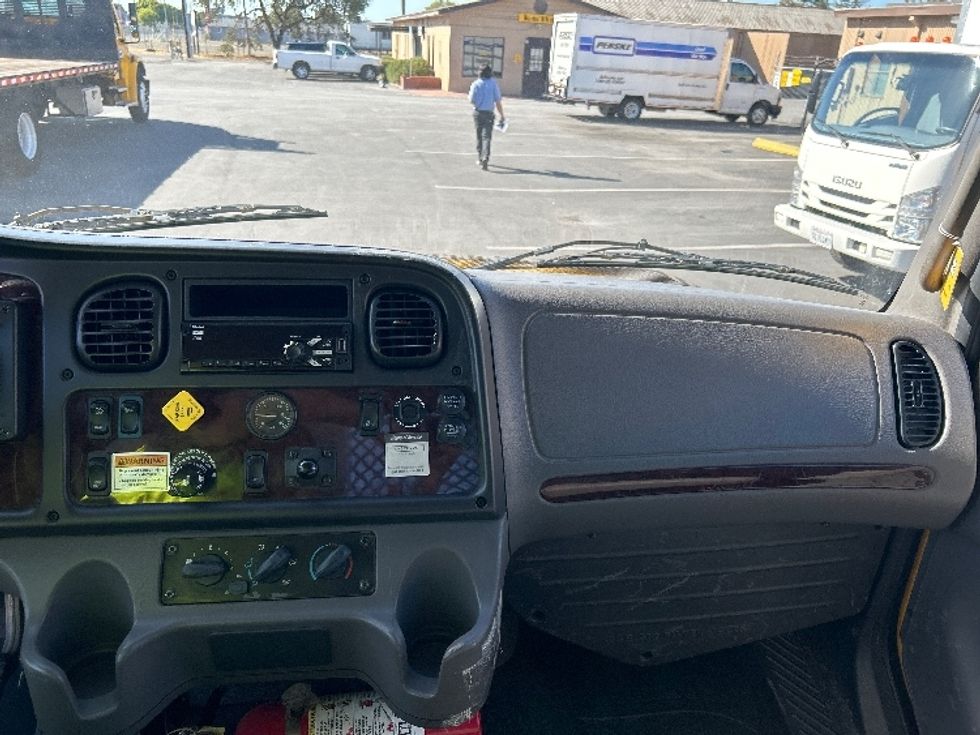 Flatbed Truck-Light and Medium Duty Trucks-Freightliner-2020-M2-West Sacramento-CA-142,393\n\t\tmiles-$ 52,500 - Image 21