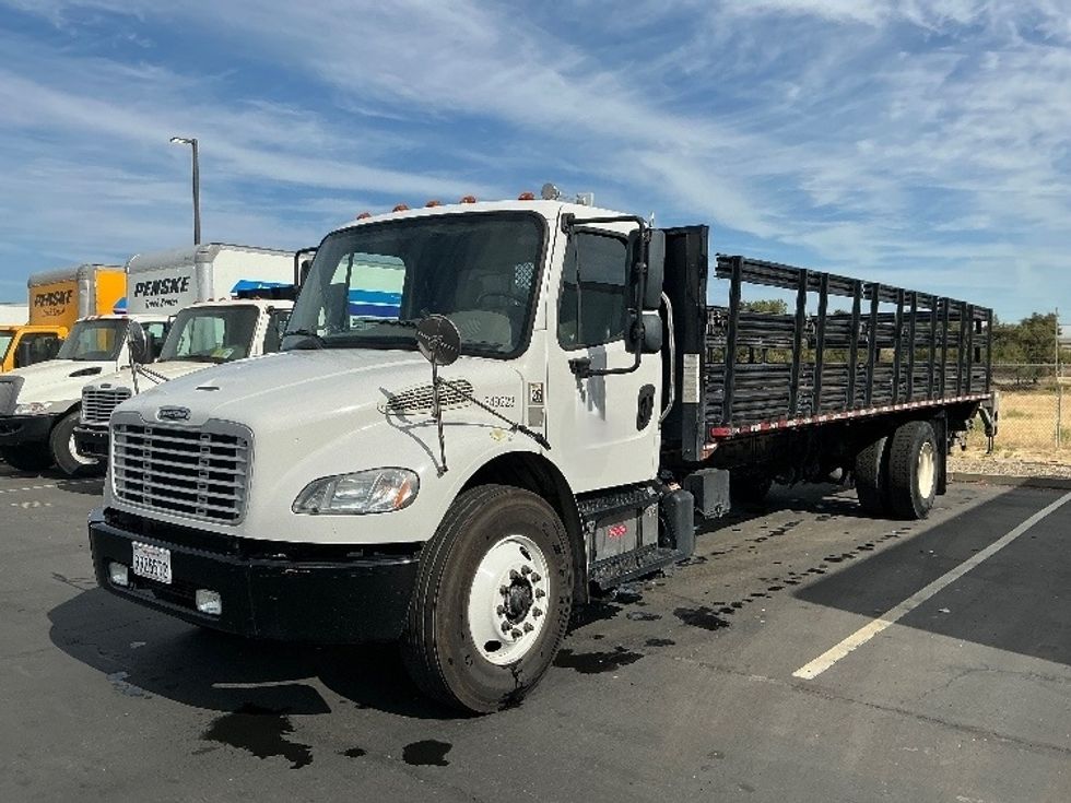 Flatbed Truck-Light and Medium Duty Trucks-Freightliner-2020-M2-West Sacramento-CA-148,358\n\t\tmiles-$ 61,000 - Image 3