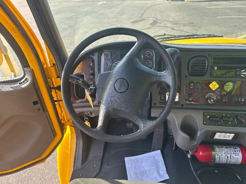 Flatbed Truck-Light and Medium Duty Trucks-Freightliner-2020-M2-West Sacramento-CA-148,637\n\t\tmiles-$ 50,000 - Image 16