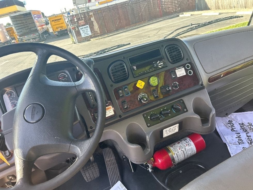 Flatbed Truck-Light and Medium Duty Trucks-Freightliner-2020-M2-West Sacramento-CA-148,637\n\t\tmiles-$ 50,000 - Image 17