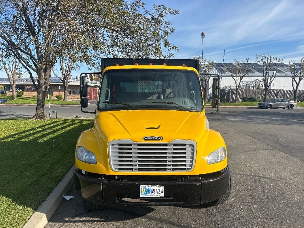 Flatbed Truck-Light and Medium Duty Trucks-Freightliner-2020-M2-West Sacramento-CA-148,637\n\t\tmiles-$ 50,000 - Image 2