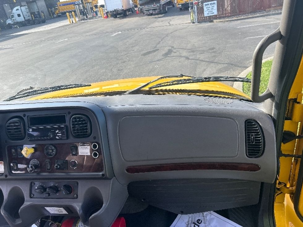 Flatbed Truck-Light and Medium Duty Trucks-Freightliner-2020-M2-West Sacramento-CA-148,637\n\t\tmiles-$ 50,000 - Image 20