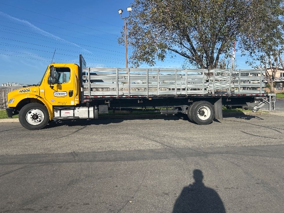 Flatbed Truck-Light and Medium Duty Trucks-Freightliner-2020-M2-West Sacramento-CA-148,637\n\t\tmiles-$ 50,000 - Image 4