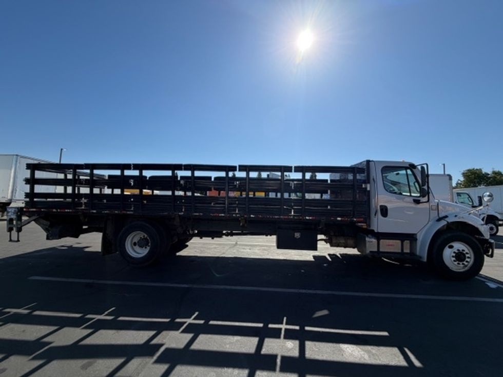 Flatbed Truck-Light and Medium Duty Trucks-Freightliner-2020-M2-West Sacramento-CA-252,450\n\t\tmiles-$ 45,750 - Image 15