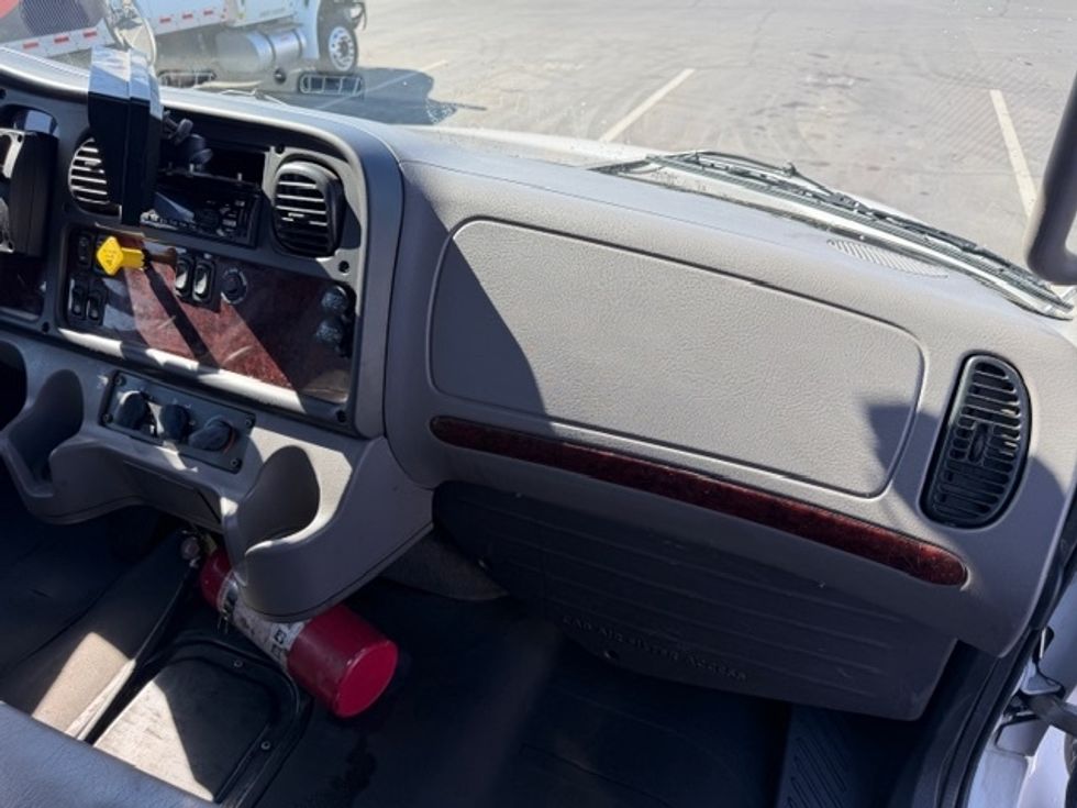 Flatbed Truck-Light and Medium Duty Trucks-Freightliner-2020-M2-West Sacramento-CA-252,450\n\t\tmiles-$ 45,750 - Image 21
