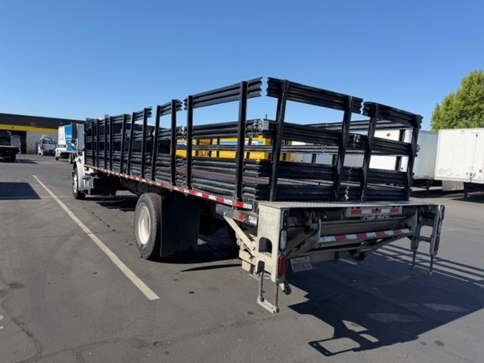 Flatbed Truck-Light and Medium Duty Trucks-Freightliner-2020-M2-West Sacramento-CA-252,450\n\t\tmiles-$ 45,750 - Image 6