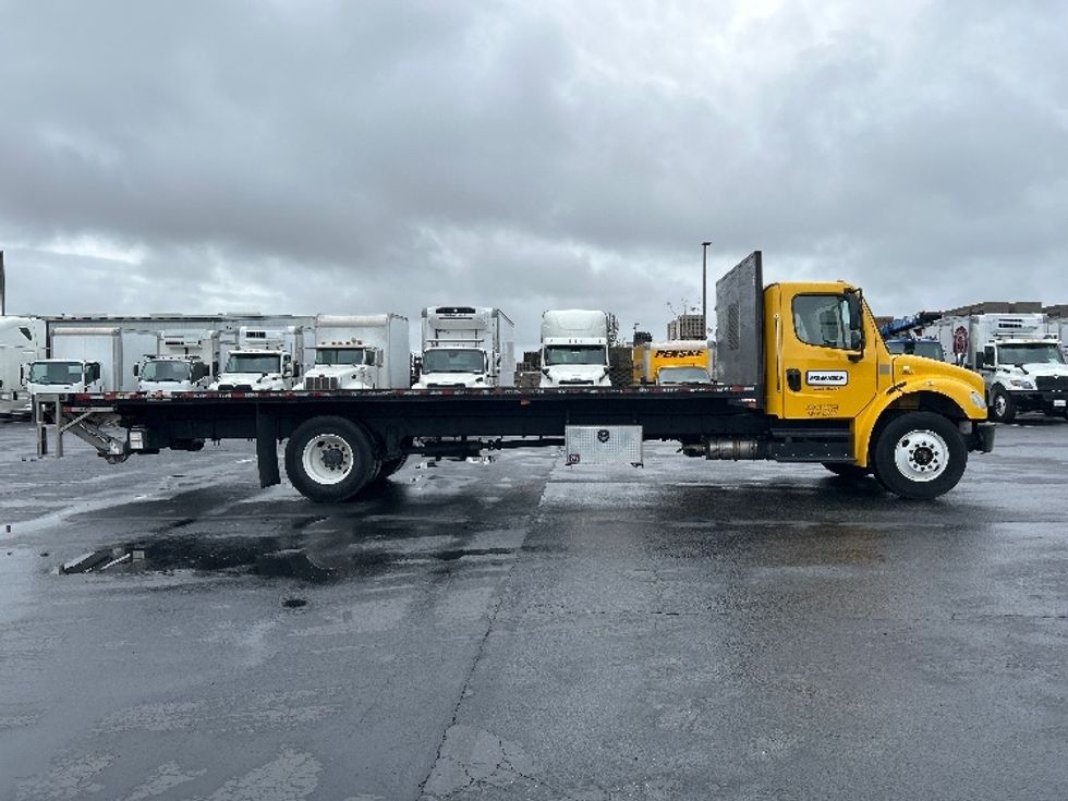 Flatbed Truck-Light and Medium Duty Trucks-Freightliner-2020-M2-West Sacramento-CA-60,368\n\t\tmiles-$ 64,000 - Image 13