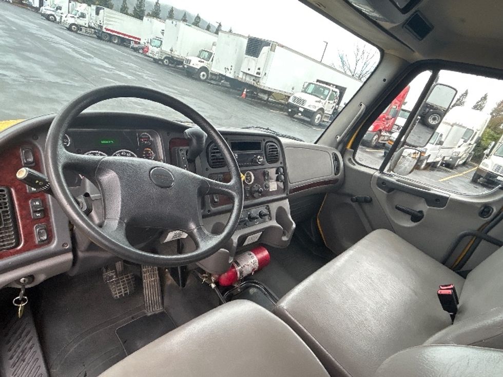 Flatbed Truck-Light and Medium Duty Trucks-Freightliner-2020-M2-West Sacramento-CA-60,368\n\t\tmiles-$ 64,000 - Image 15