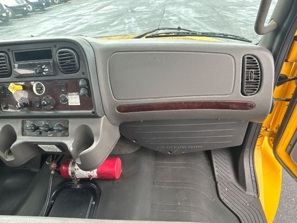 Flatbed Truck-Light and Medium Duty Trucks-Freightliner-2020-M2-West Sacramento-CA-60,368\n\t\tmiles-$ 64,000 - Image 19