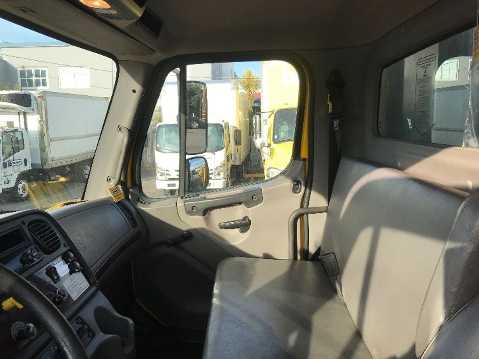 Flatbed Truck-Light and Medium Duty Trucks-Freightliner-2020-M2-West Sacramento-CA-68,298\n\t\tmiles-$ 58,500 - Image 19