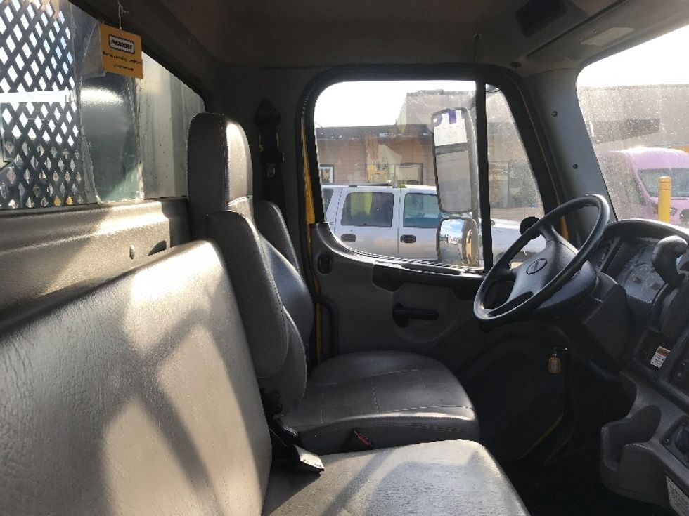 Flatbed Truck-Light and Medium Duty Trucks-Freightliner-2020-M2-West Sacramento-CA-68,298\n\t\tmiles-$ 58,500 - Image 22