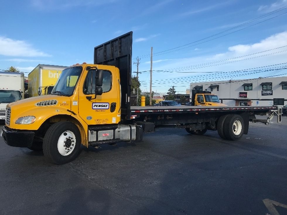 Flatbed Truck-Light and Medium Duty Trucks-Freightliner-2020-M2-West Sacramento-CA-68,298\n\t\tmiles-$ 58,500 - Image 4