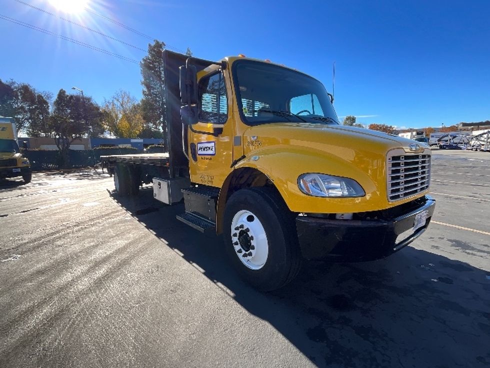 Flatbed Truck-Light and Medium Duty Trucks-Freightliner-2020-M2-West Sacramento-CA-84,758\n\t\tmiles-$ 57,000 - Image 1