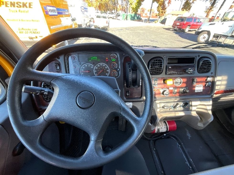 Flatbed Truck-Light and Medium Duty Trucks-Freightliner-2020-M2-West Sacramento-CA-84,758\n\t\tmiles-$ 57,000 - Image 18