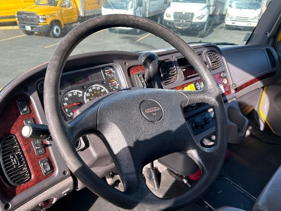 Flatbed Truck-Light and Medium Duty Trucks-Freightliner-2020-M2-West Sacramento-CA-89,141\n\t\tmiles-$ 55,500 - Image 16