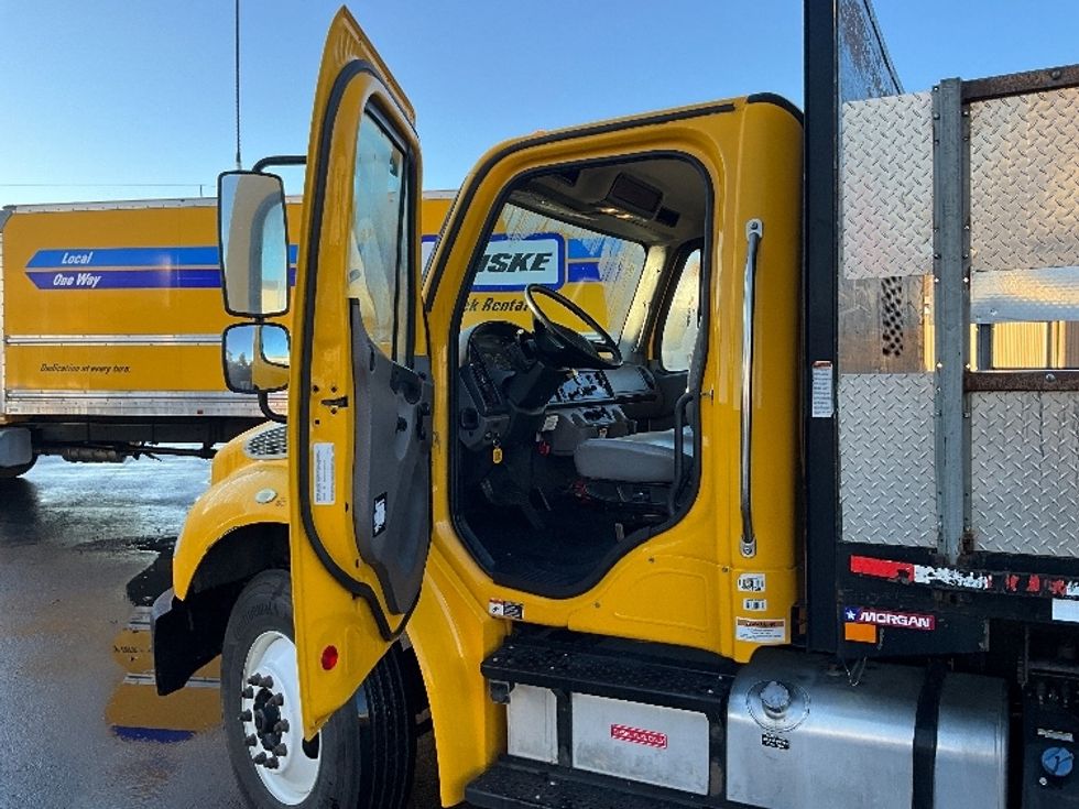 Flatbed Truck-Light and Medium Duty Trucks-Freightliner-2020-M2-West Sacramento-CA-92,655\n\t\tmiles-$ 55,750 - Image 16