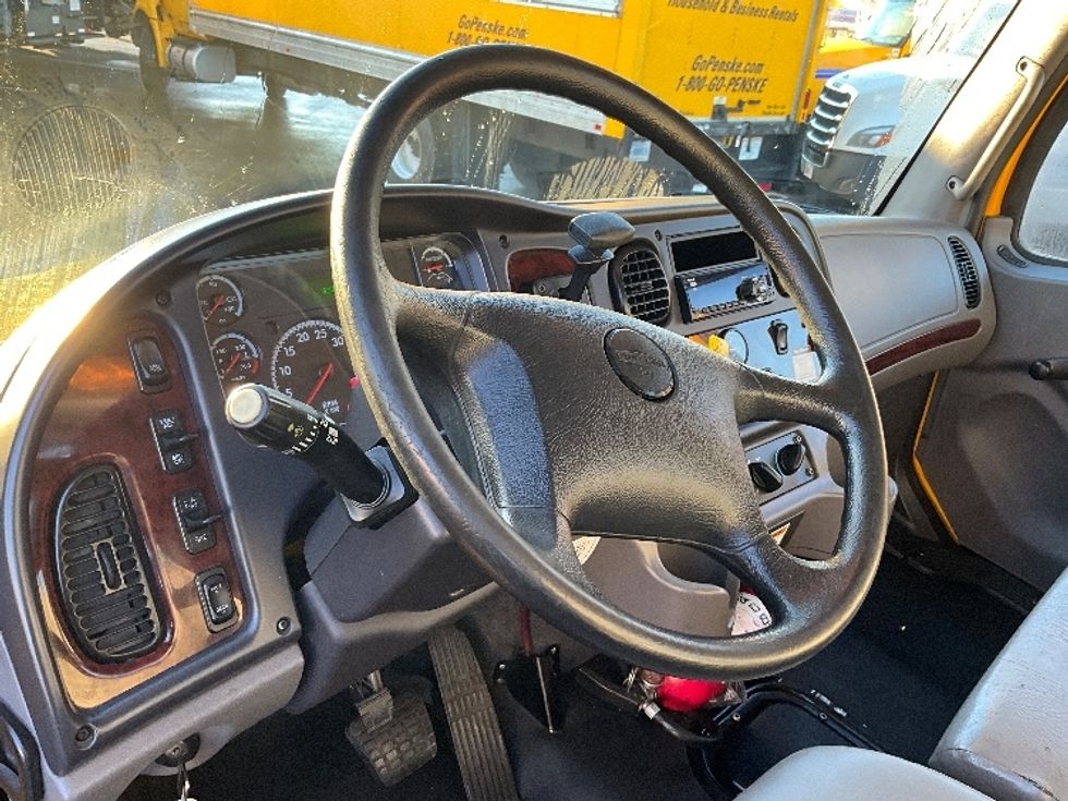 Flatbed Truck-Light and Medium Duty Trucks-Freightliner-2020-M2-West Sacramento-CA-92,655\n\t\tmiles-$ 55,750 - Image 17