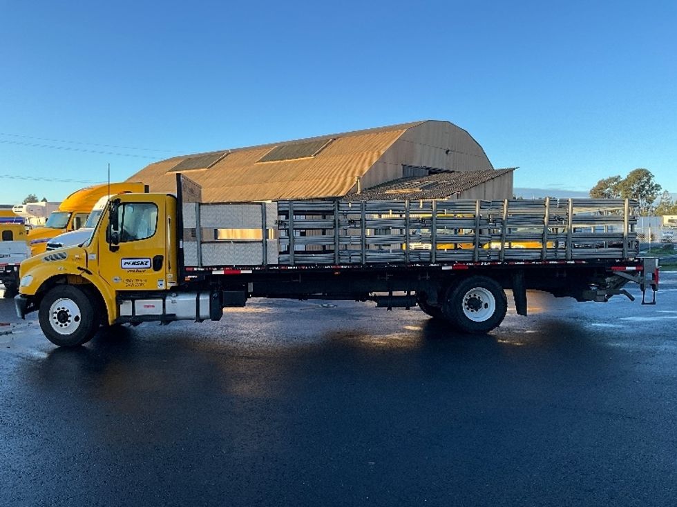 Flatbed Truck-Light and Medium Duty Trucks-Freightliner-2020-M2-West Sacramento-CA-92,655\n\t\tmiles-$ 55,750 - Image 4