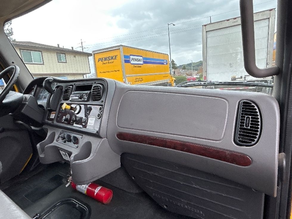 Flatbed Truck-Light and Medium Duty Trucks-Freightliner-2020-M2-West Sacramento-CA-93,058\n\t\tmiles-$ 55,000 - Image 20