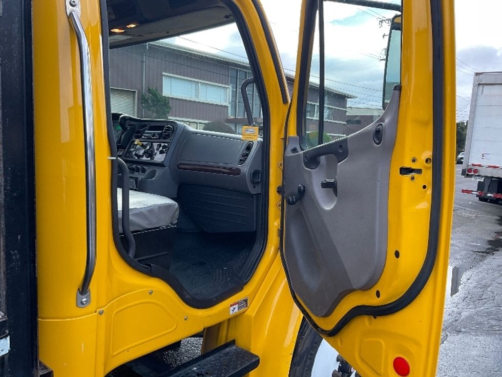 Flatbed Truck-Light and Medium Duty Trucks-Freightliner-2020-M2-West Sacramento-CA-99,793\n\t\tmiles-$ 60,750 - Image 20