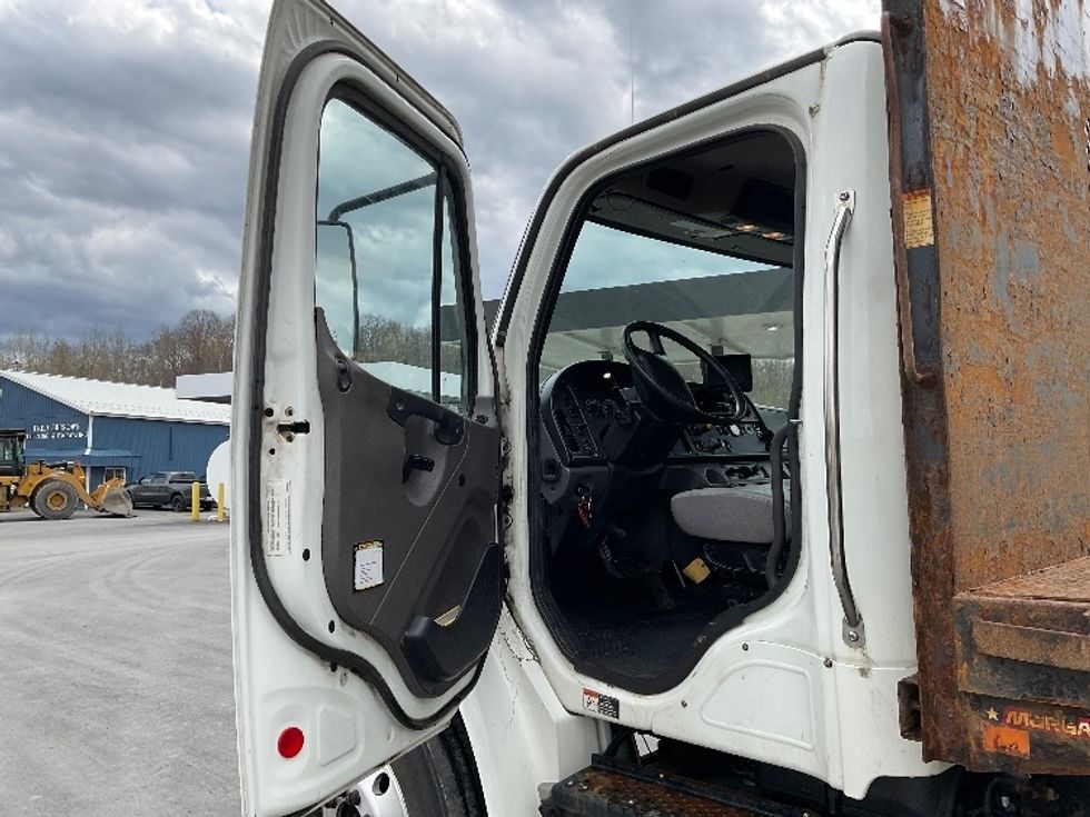 Flatbed Truck-Light and Medium Duty Trucks-Freightliner-2020-M2-Whitesboro-NY-226,877\n\t\tmiles-$ 33,750 - Image 16