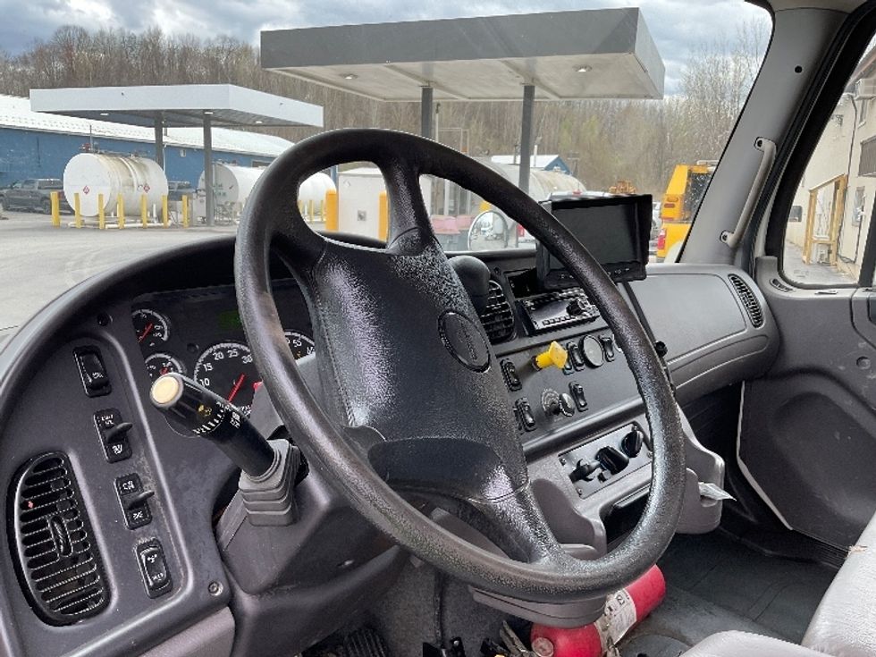 Flatbed Truck-Light and Medium Duty Trucks-Freightliner-2020-M2-Whitesboro-NY-226,877\n\t\tmiles-$ 33,750 - Image 17